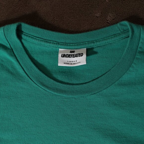 Undefeated Y2K Box Logo Tee (L) - Picture 6 of 9